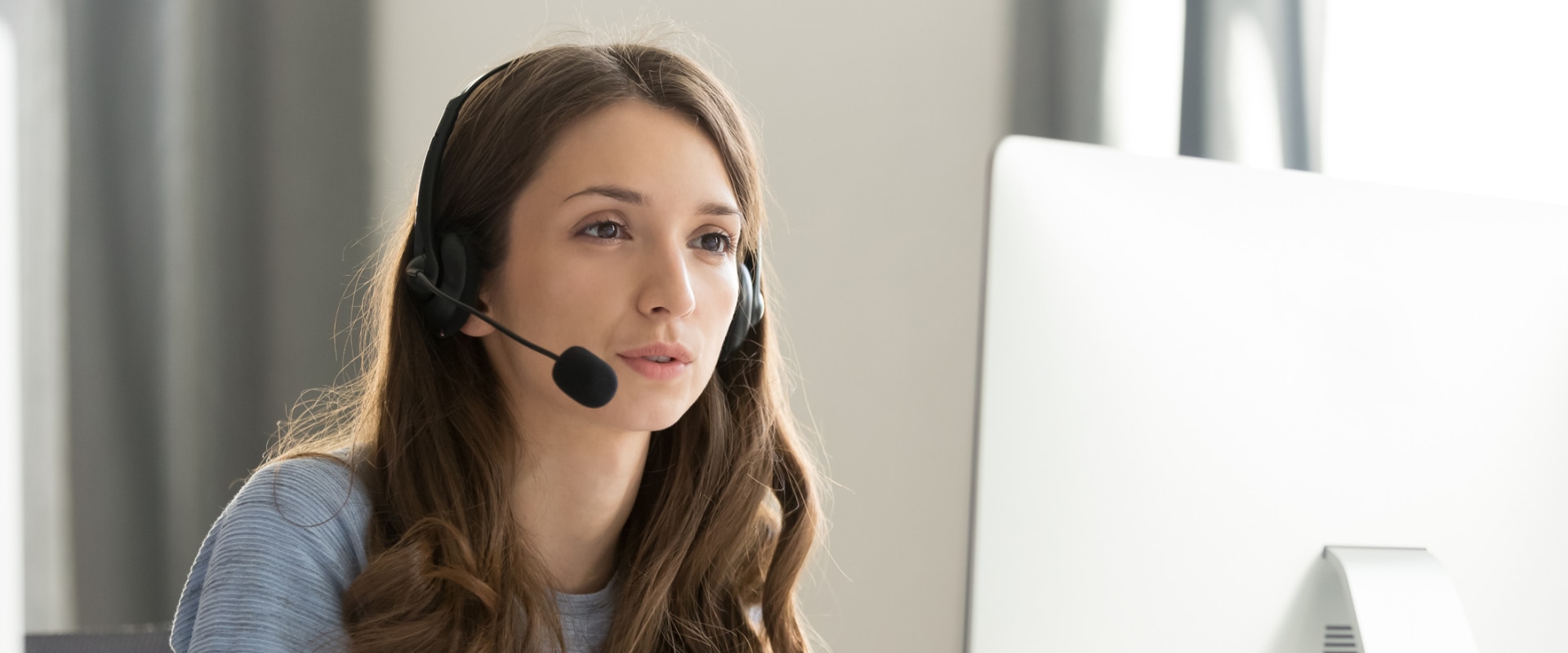 The Pros and Cons of Offshore Call Centers for Your Business