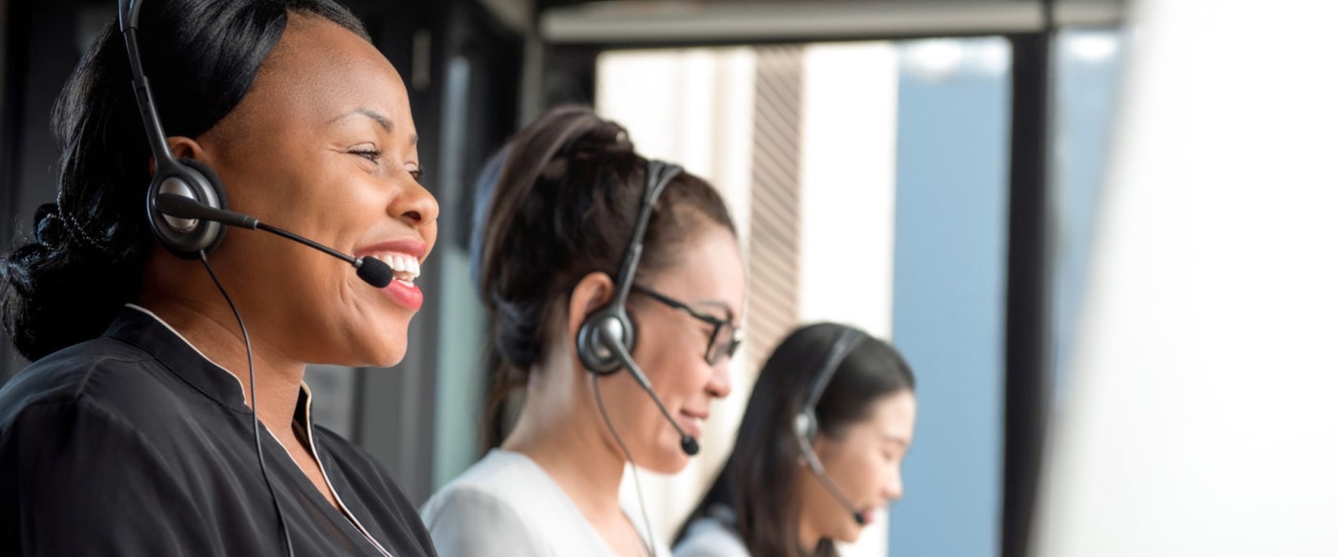What is the average turnover rate for a call center?