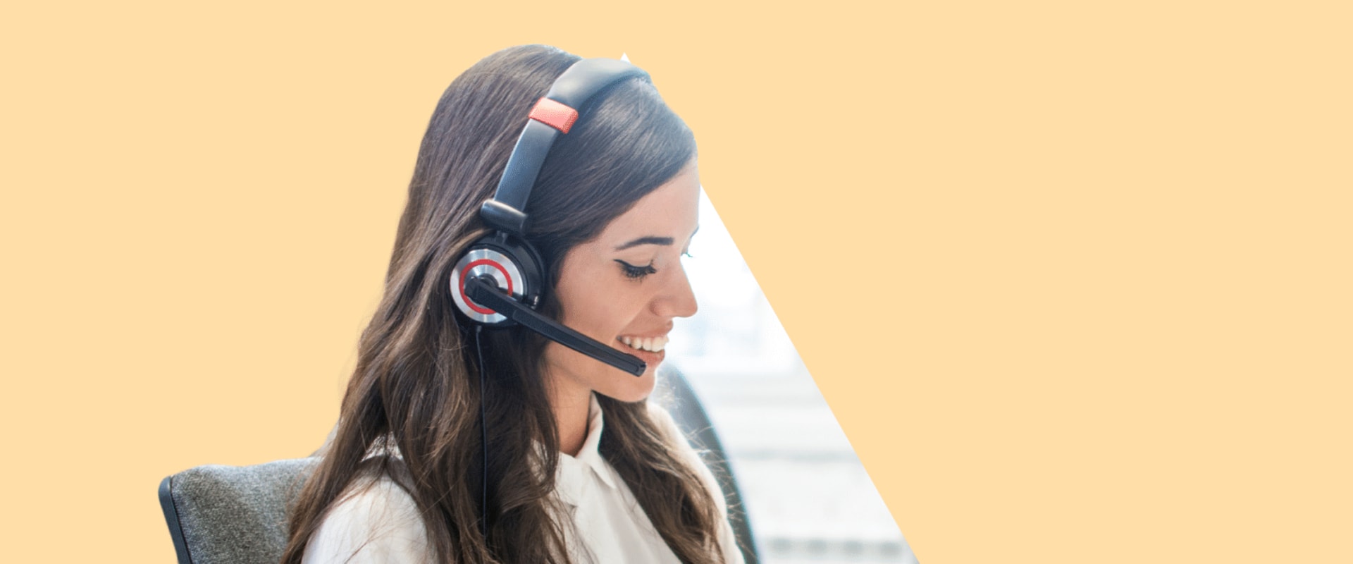 What is the hierarchy in a call center?