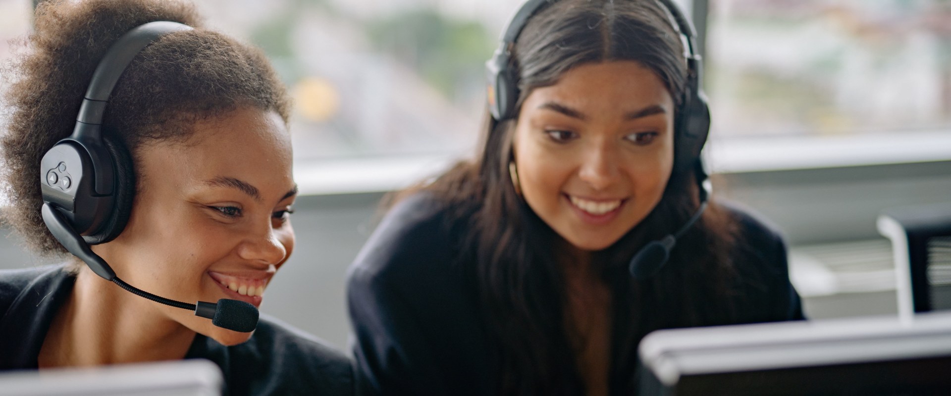 How long does the average call center employee last?