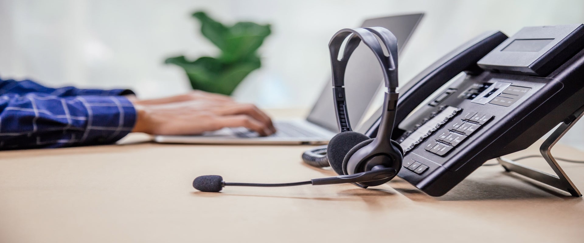 Benefits and Limitations of Traditional Call Centers: A Comprehensive Overview