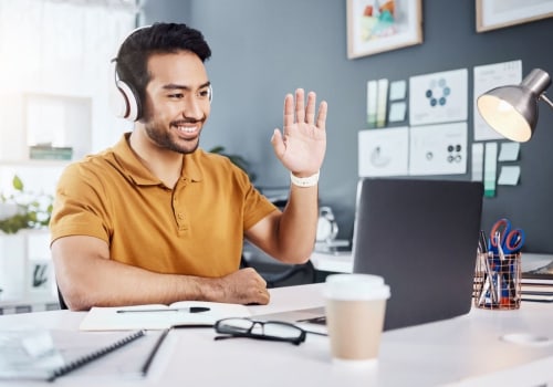 Can you work in customer service without experience?